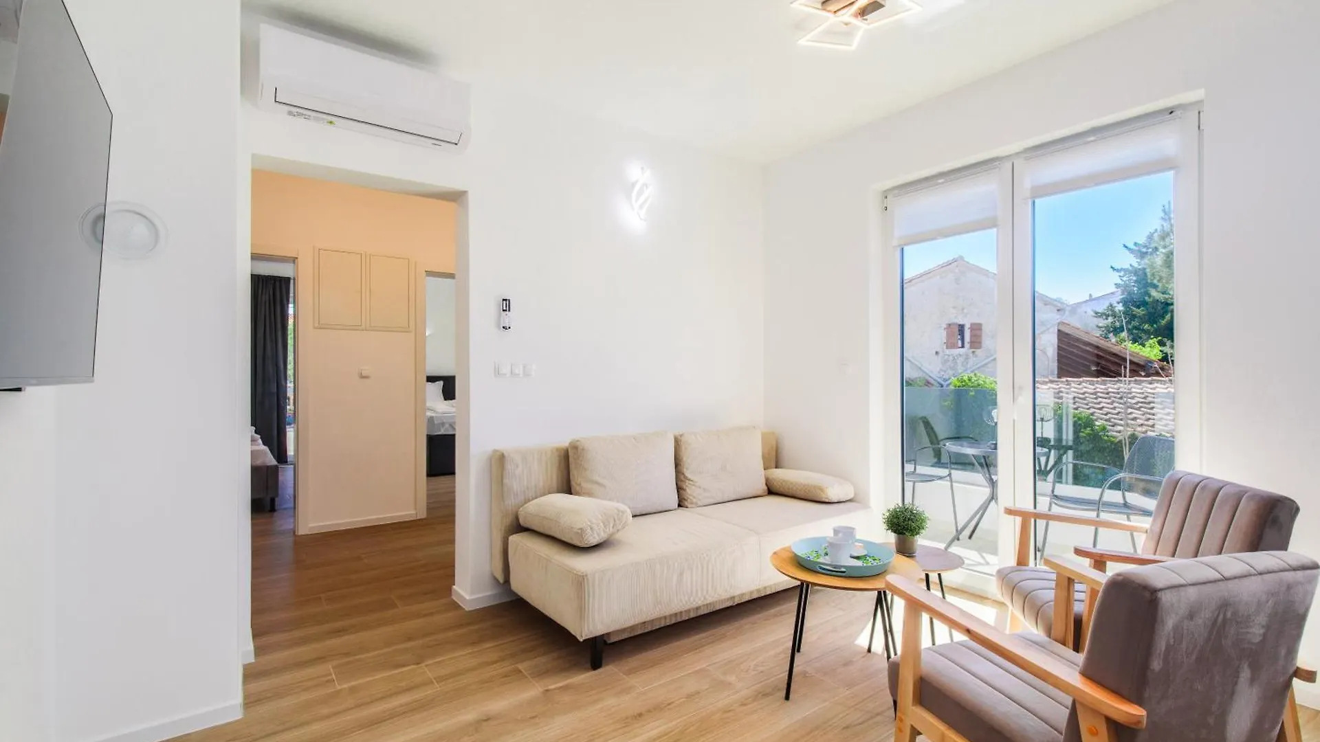Apartment Mialis Krk Town