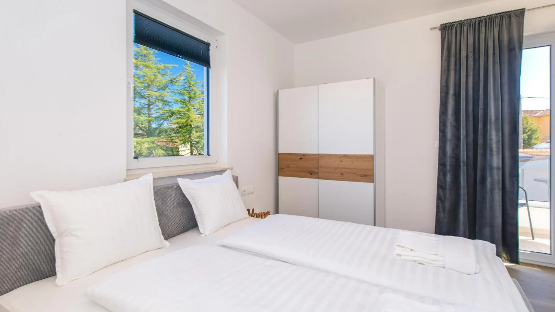 Apartment Mialis Krk Town 0*,  Croatia