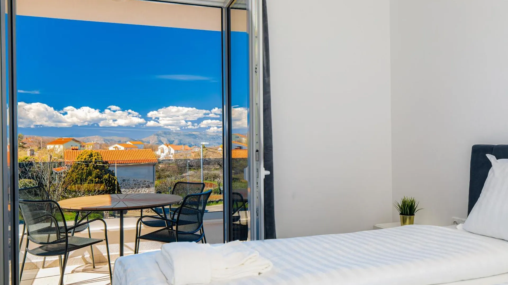 Apartment Mialis Krk Town Croatia